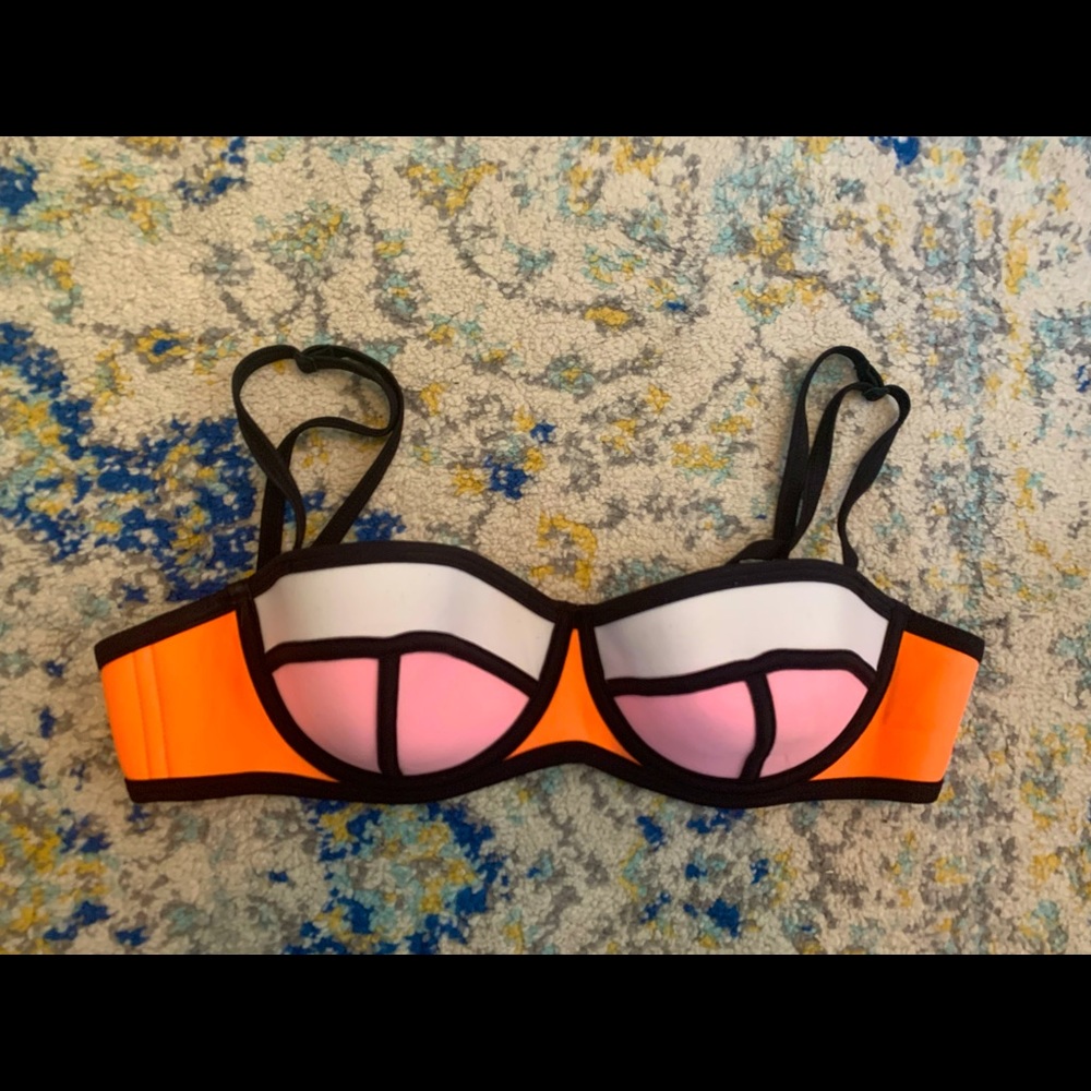 Triangl Neoprene Bikini Top size S